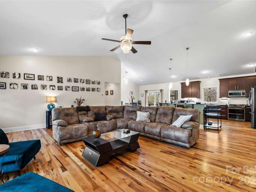 1115 Stony Point Road, Kings Mountain, NC 28086.  MLS# CAR4206093, YatesRealty ID 5583. 