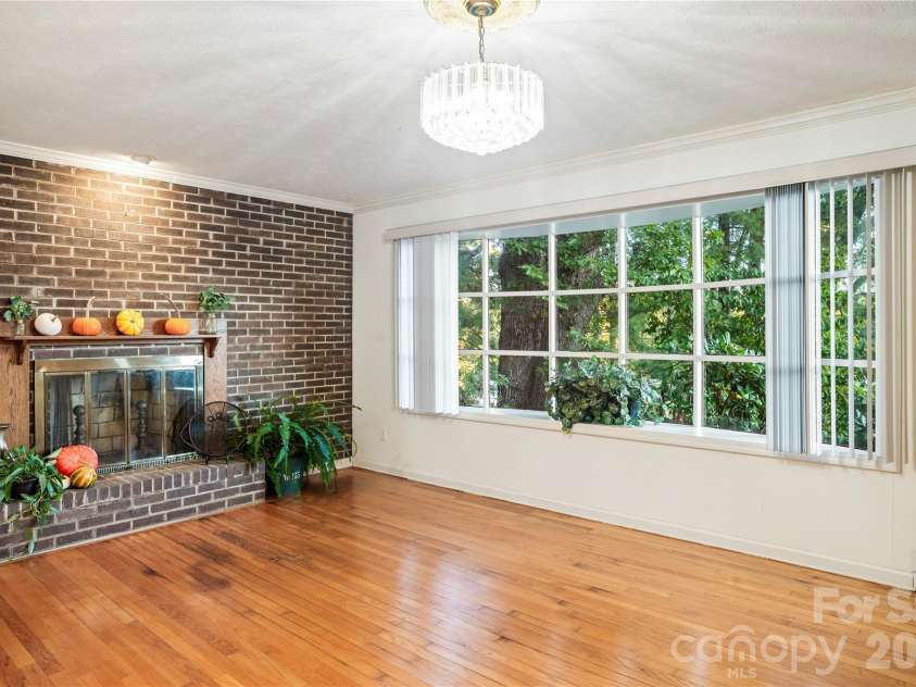 9 Fullam Drive, Arden, NC 28704.  MLS# CAR4432265, YatesRealty ID 55830. 