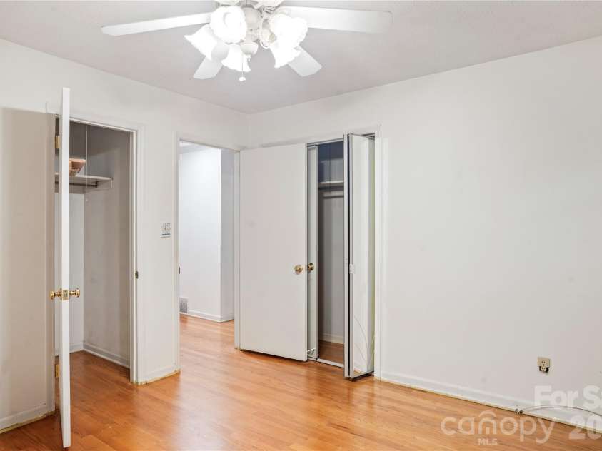 9 Fullam Drive, Arden, NC 28704.  MLS# CAR4432265, YatesRealty ID 55830. 