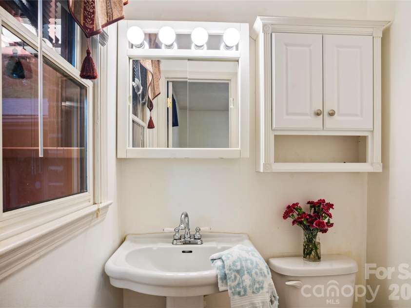 9 Fullam Drive, Arden, NC 28704.  MLS# CAR4432265, YatesRealty ID 55830. 