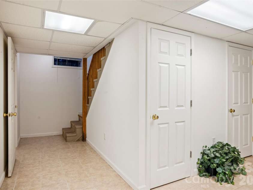 9 Fullam Drive, Arden, NC 28704.  MLS# CAR4432265, YatesRealty ID 55830. 