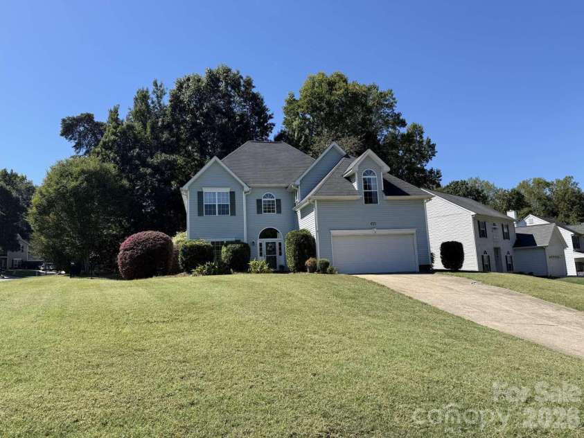 715 Cheval Drive, Fort Mill, SC 29708.  MLS# CAR4432095, YatesRealty ID 55831. 
