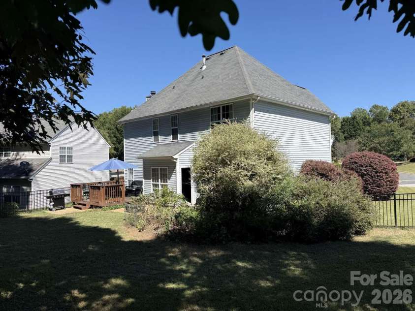 715 Cheval Drive, Fort Mill, SC 29708.  MLS# CAR4432095, YatesRealty ID 55831. 