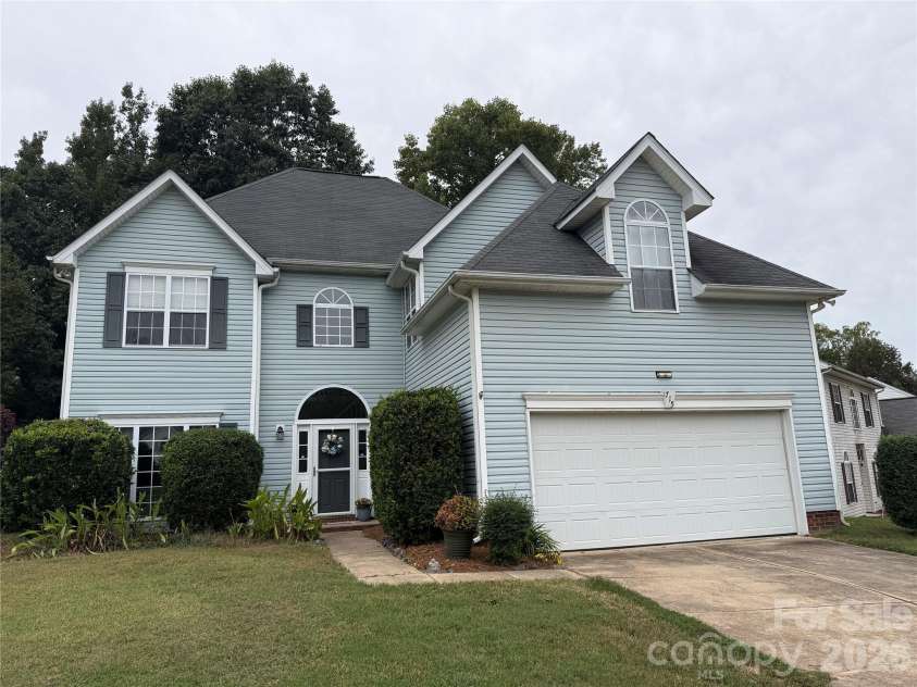 715 Cheval Drive, Fort Mill, SC 29708.  MLS# CAR4432095, YatesRealty ID 55831. 