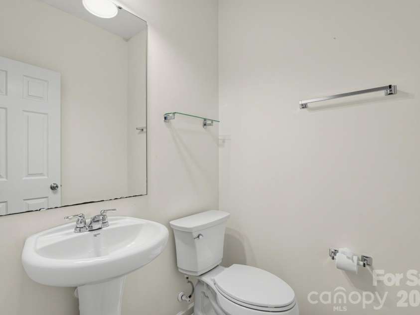 10019 Bristley Road, Charlotte, NC 28227.  MLS# CAR4432852, YatesRealty ID 55834. 