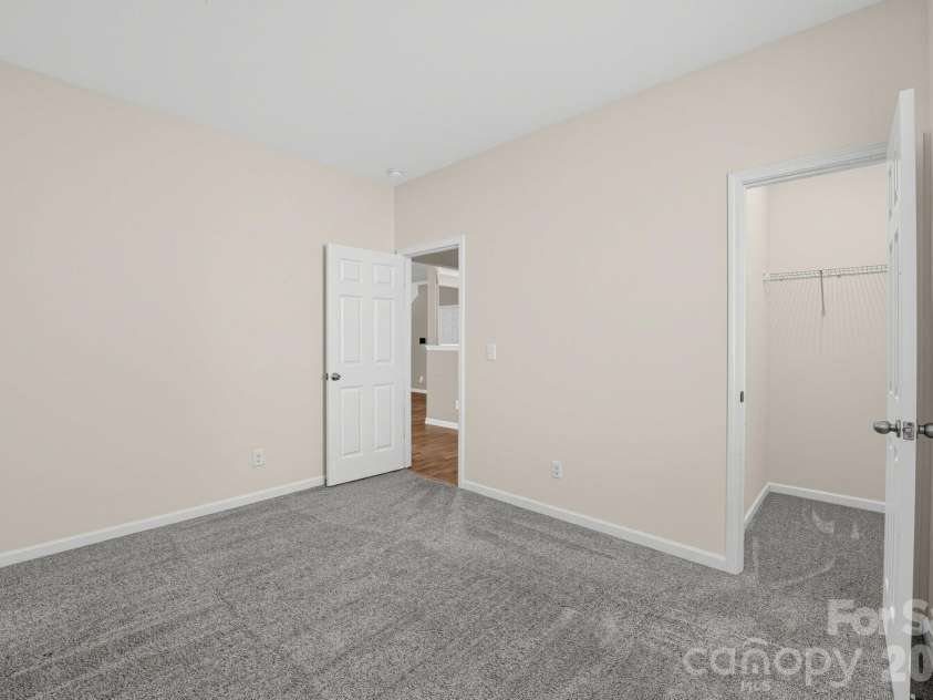 10019 Bristley Road, Charlotte, NC 28227.  MLS# CAR4432852, YatesRealty ID 55834. 