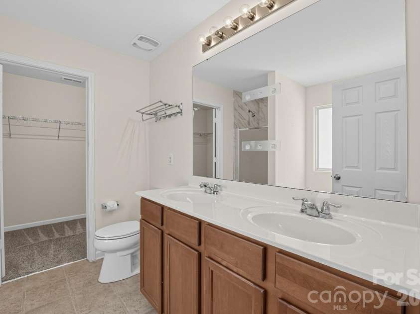 10019 Bristley Road, Charlotte, NC 28227.  MLS# CAR4432852, YatesRealty ID 55834. 