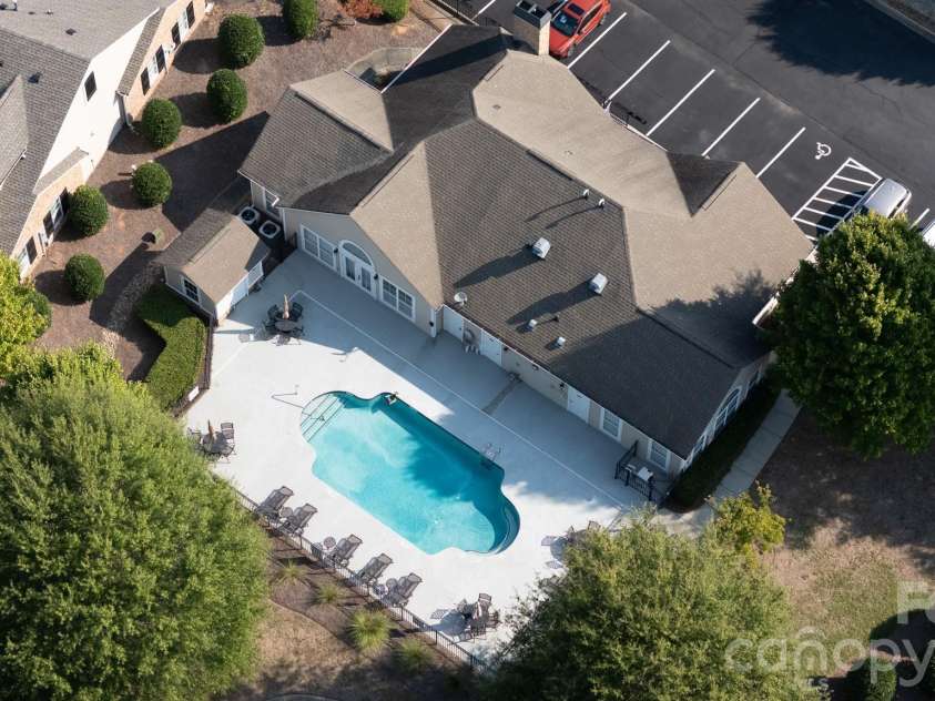 132 Lone Oak Circle, Rock Hill, SC 29732.  MLS# CAR4433071, YatesRealty ID 55838. 