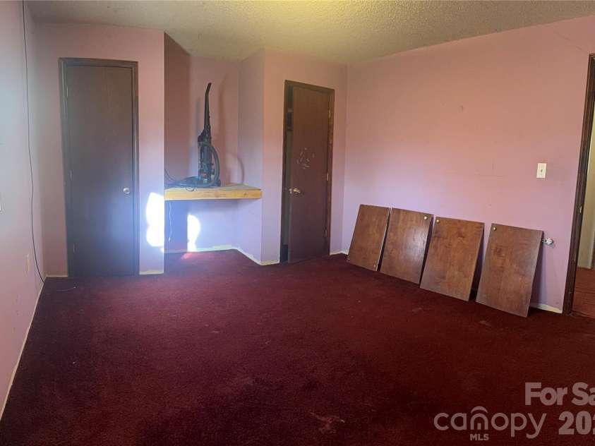 138 Rash Road, Lincolnton, NC 28092.  MLS# CAR4326541, YatesRealty ID 5584. 