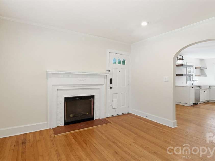 1004 South Street, Gastonia, NC 28052.  MLS# CAR4429127, YatesRealty ID 55840. 