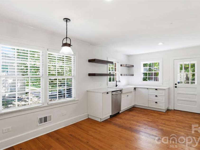 1004 South Street, Gastonia, NC 28052.  MLS# CAR4429127, YatesRealty ID 55840. 