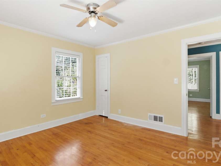 1004 South Street, Gastonia, NC 28052.  MLS# CAR4429127, YatesRealty ID 55840. 
