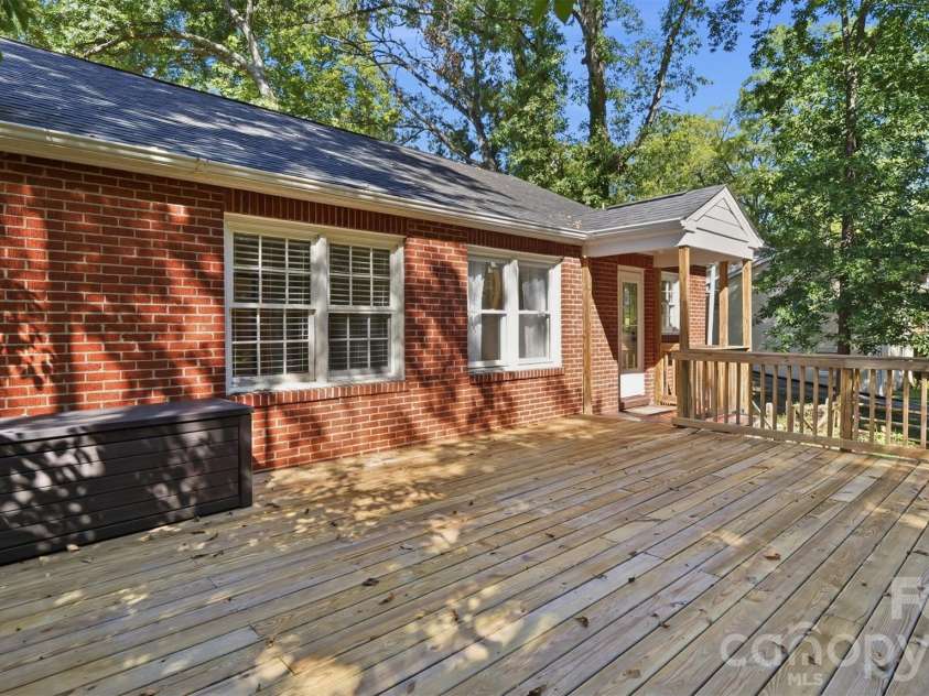 1004 South Street, Gastonia, NC 28052.  MLS# CAR4429127, YatesRealty ID 55840. 