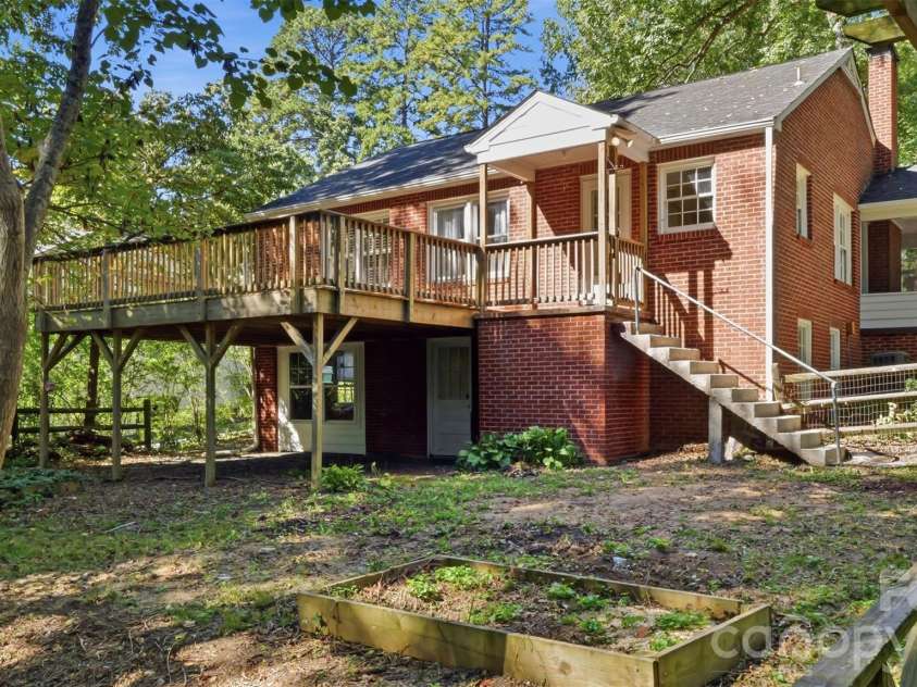 1004 South Street, Gastonia, NC 28052.  MLS# CAR4429127, YatesRealty ID 55840. 