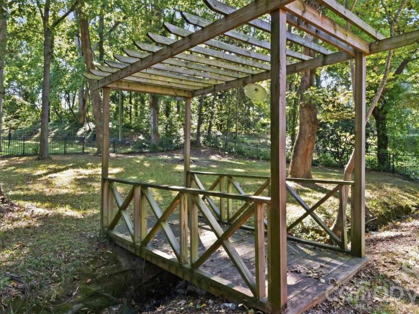 1004 South Street, Gastonia, NC 28052.  MLS# CAR4429127, YatesRealty ID 55840. 