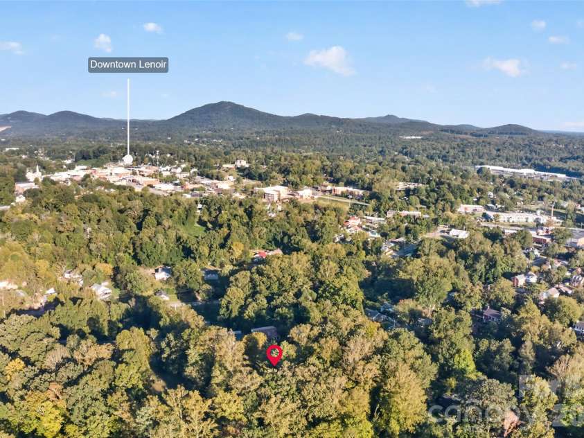 321 Beall Street, Lenoir, NC 28645.  MLS# CAR4432899, YatesRealty ID 55843. 