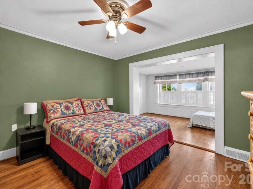 321 Beall Street, Lenoir, NC 28645.  MLS# CAR4432899, YatesRealty ID 55843. 
