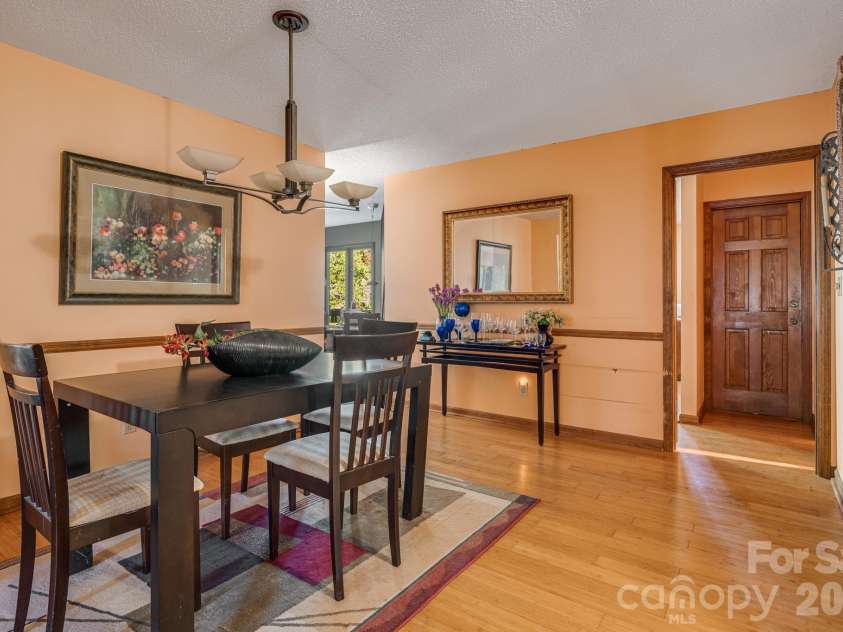 8 Zachary Ridge Road, Asheville, NC 28804.  MLS# CAR4431864, YatesRealty ID 55844. 