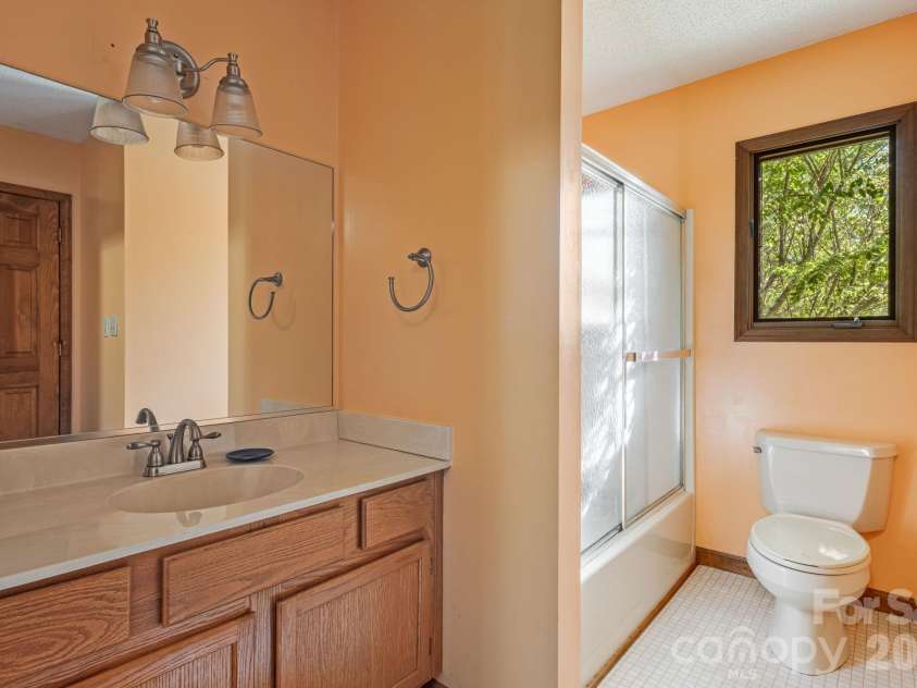 8 Zachary Ridge Road, Asheville, NC 28804.  MLS# CAR4431864, YatesRealty ID 55844. 