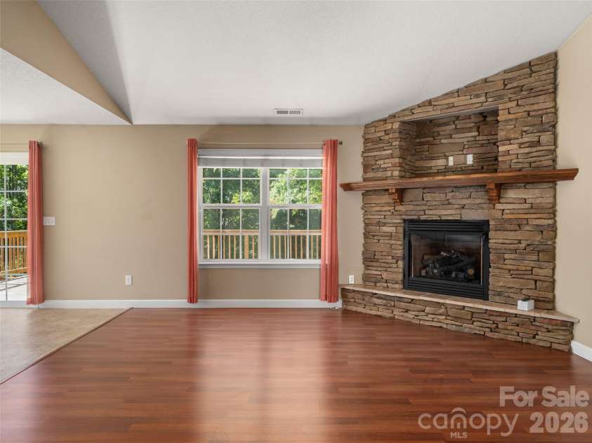 202 Hondah Road, Brevard, NC 28712.  MLS# CAR4432866, YatesRealty ID 55847. 