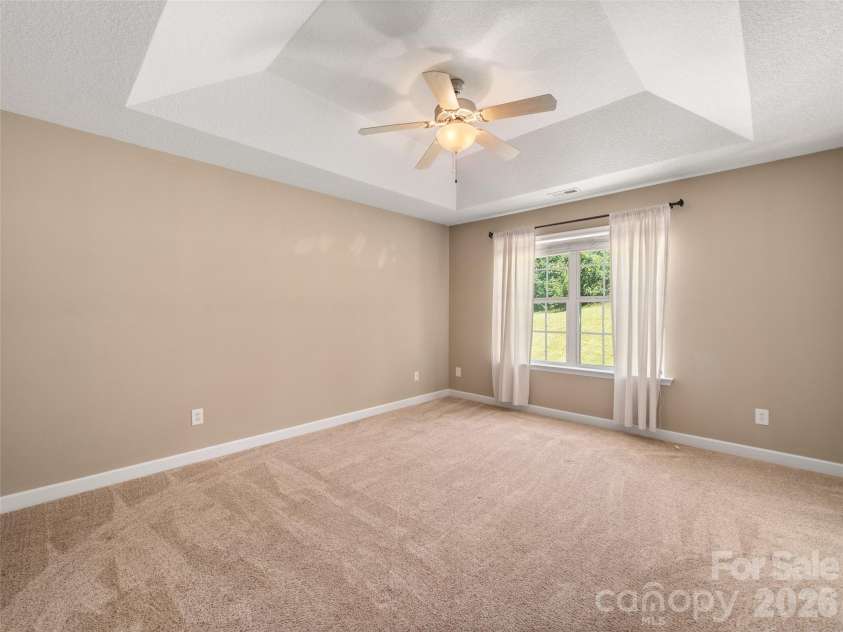 202 Hondah Road, Brevard, NC 28712.  MLS# CAR4432866, YatesRealty ID 55847. 