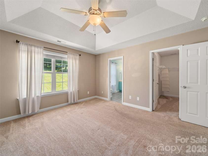 202 Hondah Road, Brevard, NC 28712.  MLS# CAR4432866, YatesRealty ID 55847. 