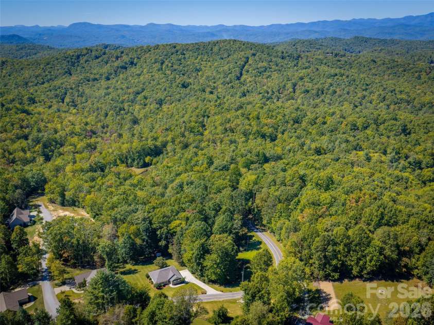 202 Hondah Road, Brevard, NC 28712.  MLS# CAR4432866, YatesRealty ID 55847. 