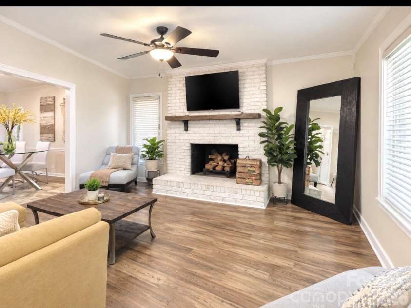 7332 Cedarbrook Drive, Charlotte, NC 28215.  MLS# CAR4430455, YatesRealty ID 55848. 