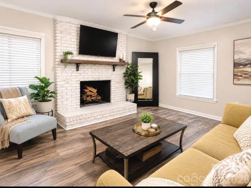 7332 Cedarbrook Drive, Charlotte, NC 28215.  MLS# CAR4430455, YatesRealty ID 55848. 