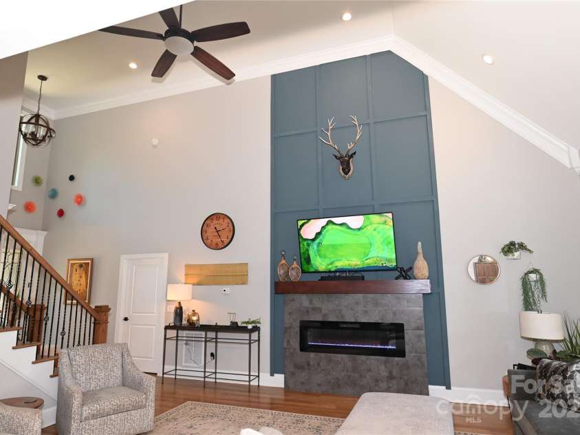 2757 Trent Drive, Conover, NC 28613.  MLS# CAR4318412, YatesRealty ID 5585. 