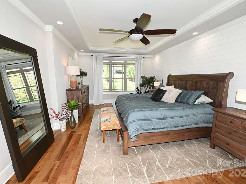 2757 Trent Drive, Conover, NC 28613.  MLS# CAR4318412, YatesRealty ID 5585. 