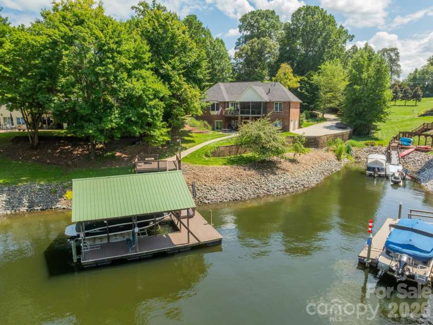 7545 Rabbit Circle, Denver, NC 28037.  MLS# CAR4350815, YatesRealty ID 5585. 