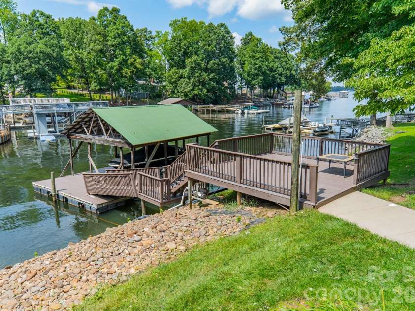 7545 Rabbit Circle, Denver, NC 28037.  MLS# CAR4350815, YatesRealty ID 5585. 