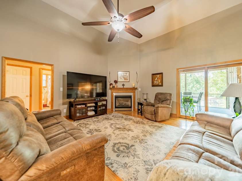 7545 Rabbit Circle, Denver, NC 28037.  MLS# CAR4350815, YatesRealty ID 5585. 