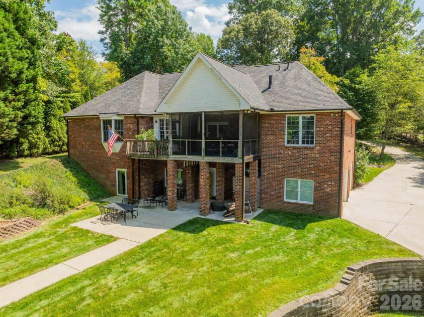 7545 Rabbit Circle, Denver, NC 28037.  MLS# CAR4350815, YatesRealty ID 5585. 