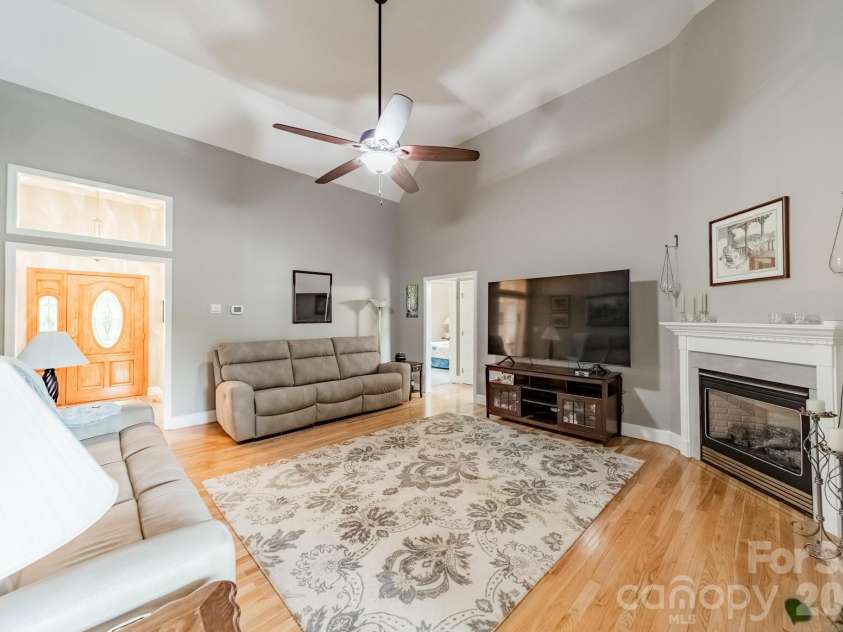 7545 Rabbit Circle, Denver, NC 28037.  MLS# CAR4350815, YatesRealty ID 5585. 