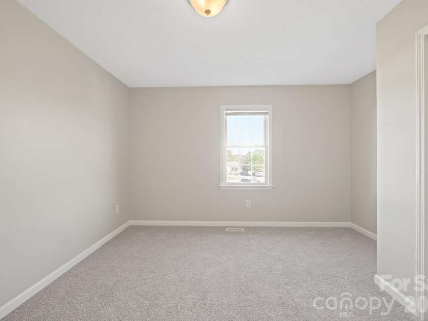 1061 Isenhour Court, Maiden, NC 28650.  MLS# CAR4432470, YatesRealty ID 55851. BR2
