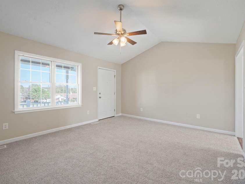 1061 Isenhour Court, Maiden, NC 28650.  MLS# CAR4432470, YatesRealty ID 55851. LR