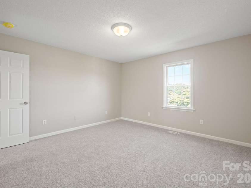 1061 Isenhour Court, Maiden, NC 28650.  MLS# CAR4432470, YatesRealty ID 55851. Primary BR