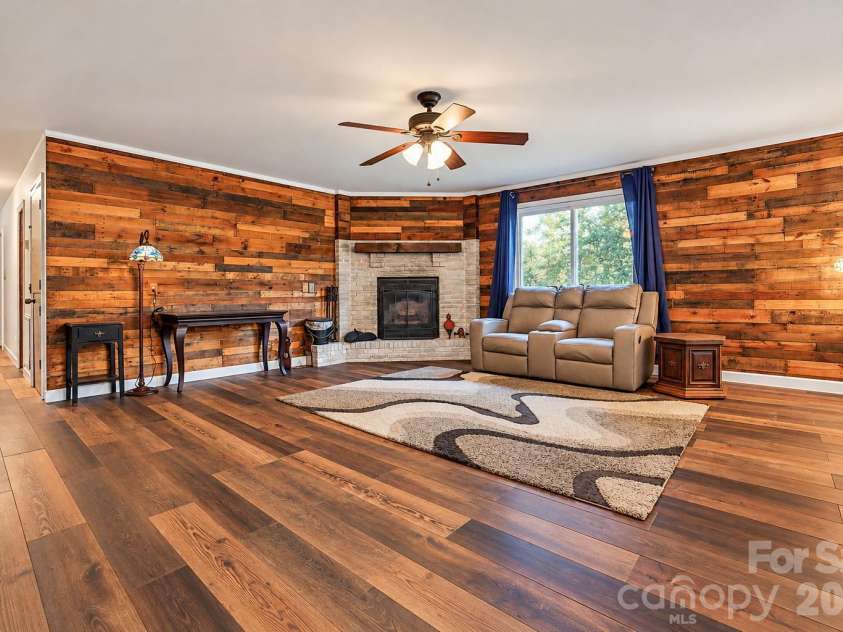 3576 Julian Welborn Drive, Morganton, NC 28655.  MLS# CAR4432882, YatesRealty ID 55852. 