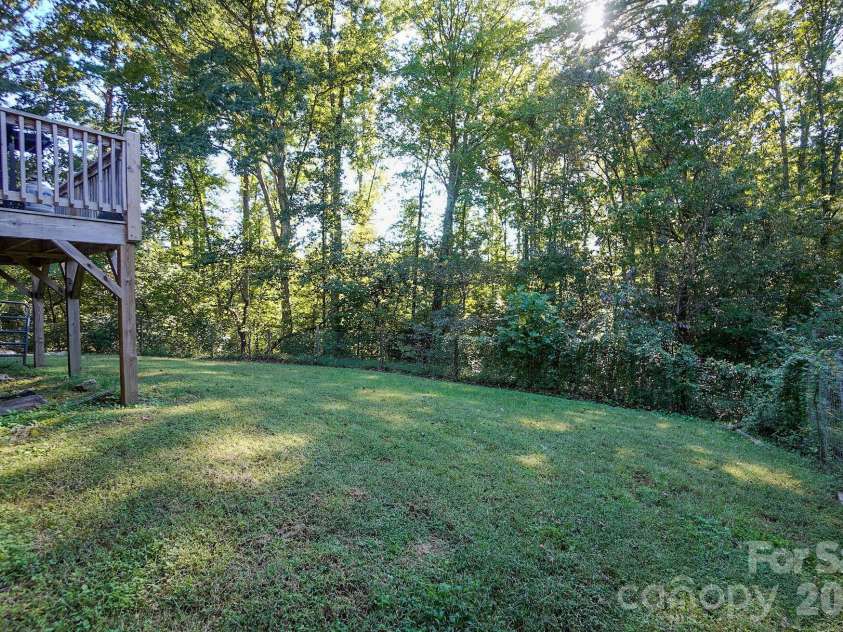 3576 Julian Welborn Drive, Morganton, NC 28655.  MLS# CAR4432882, YatesRealty ID 55852. 