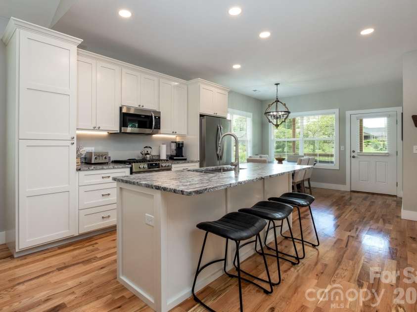 131 Mills Avenue, Brevard, NC 28712.  MLS# CAR4431844, YatesRealty ID 55853. 