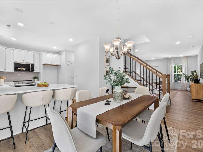 839 Druid Circle, Charlotte, NC 28206.  MLS# CAR4407128, YatesRealty ID 55856. 