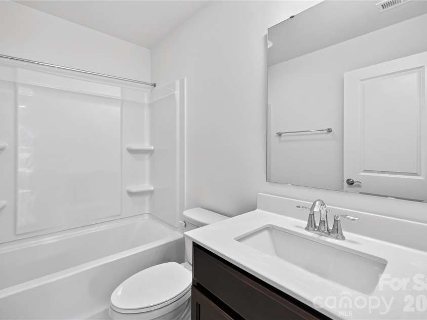 839 Druid Circle, Charlotte, NC 28206.  MLS# CAR4407128, YatesRealty ID 55856. 