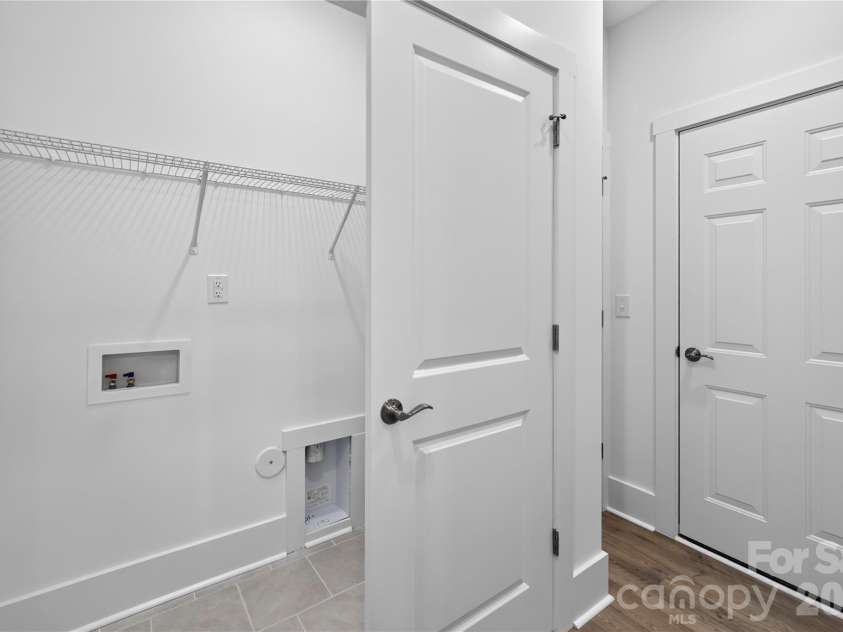 839 Druid Circle, Charlotte, NC 28206.  MLS# CAR4407128, YatesRealty ID 55856. 