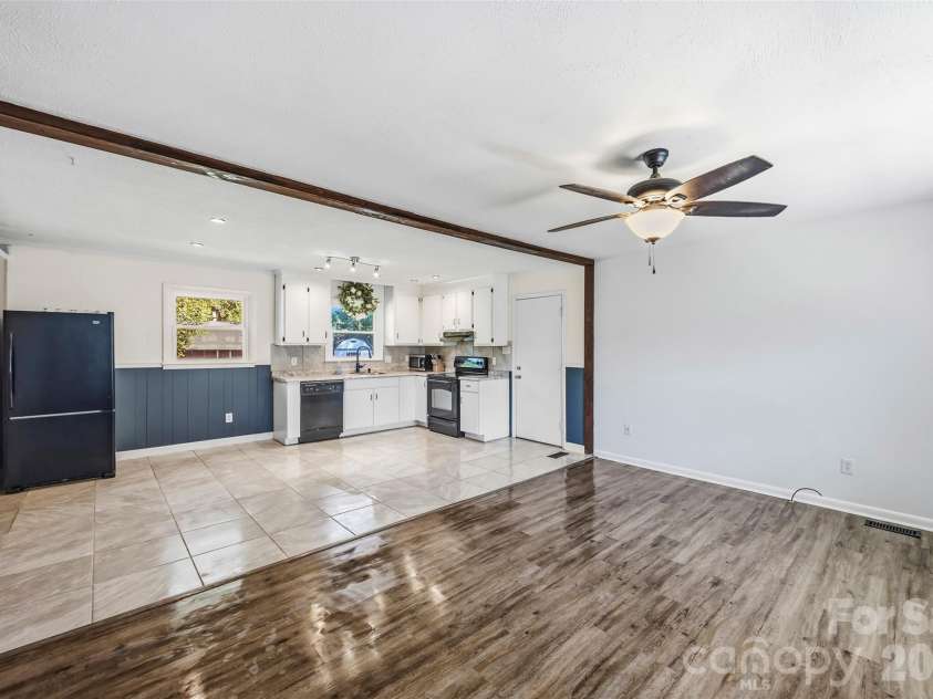 125 Longfield Drive, Mooresville, NC 28115.  MLS# CAR4432575, YatesRealty ID 55859. 