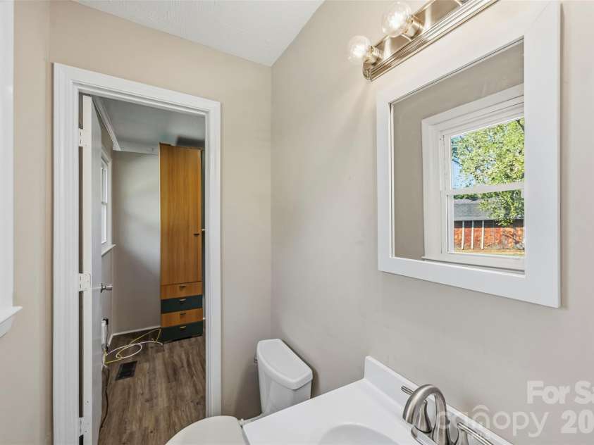 125 Longfield Drive, Mooresville, NC 28115.  MLS# CAR4432575, YatesRealty ID 55859. 