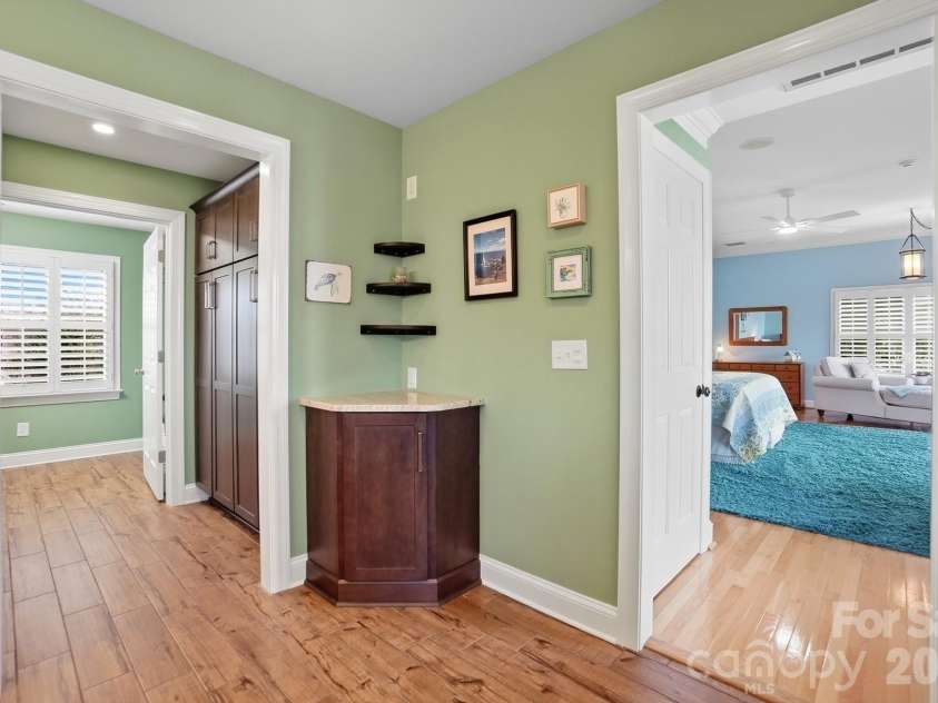 18212 Tayport Drive, Charlotte, NC 28278.  MLS# CAR4346978, YatesRealty ID 5586. 
