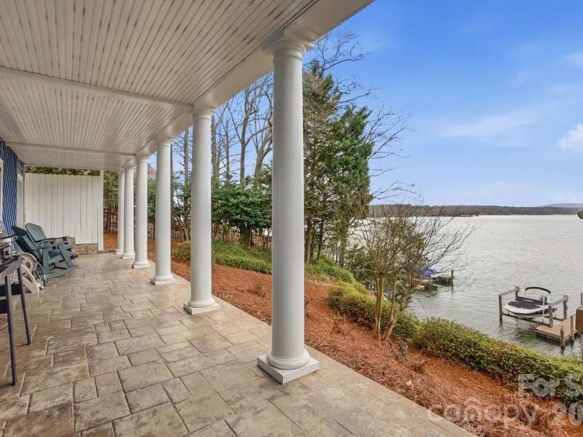 18212 Tayport Drive, Charlotte, NC 28278.  MLS# CAR4346978, YatesRealty ID 5586. 