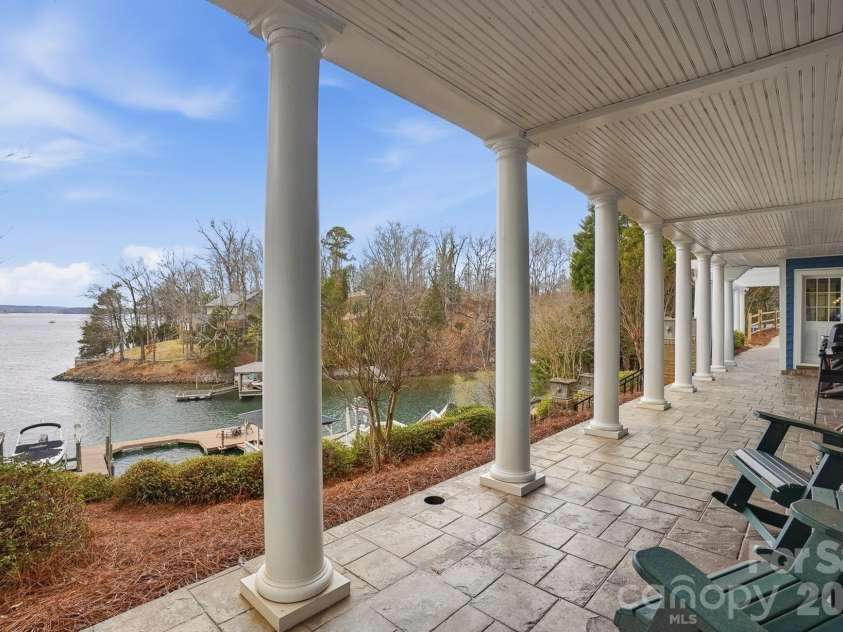 18212 Tayport Drive, Charlotte, NC 28278.  MLS# CAR4346978, YatesRealty ID 5586. 